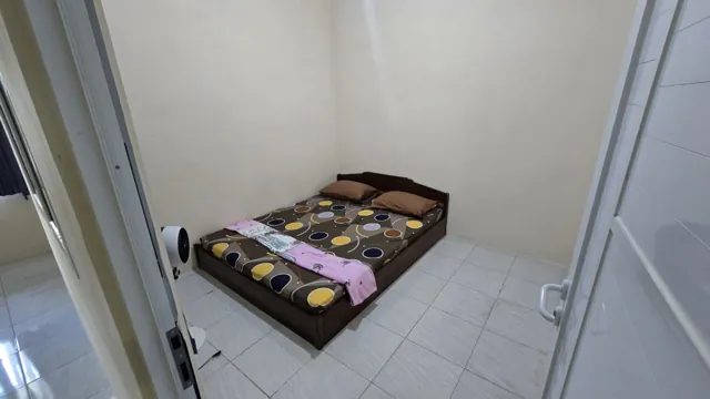 Kamar 01